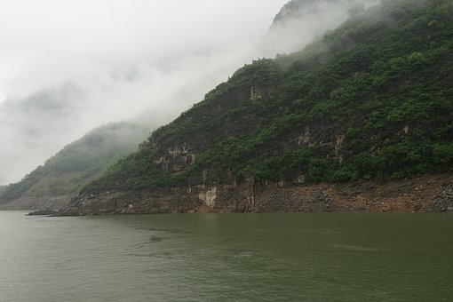 船游巫峡赏三峡红叶大小三峡白帝城三峡3日游