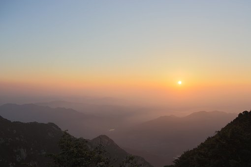 连云港日照青岛威海蓬莱大连双卧七日游