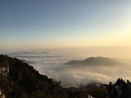 青岛崂山蓬莱烟台威海大连双卧八日游